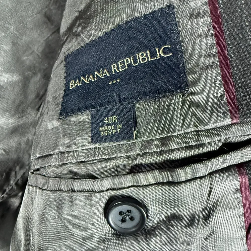 Banana Republic Men's Gray Pinstripe 2 Button Blazer Size 40R - Notch Lapel